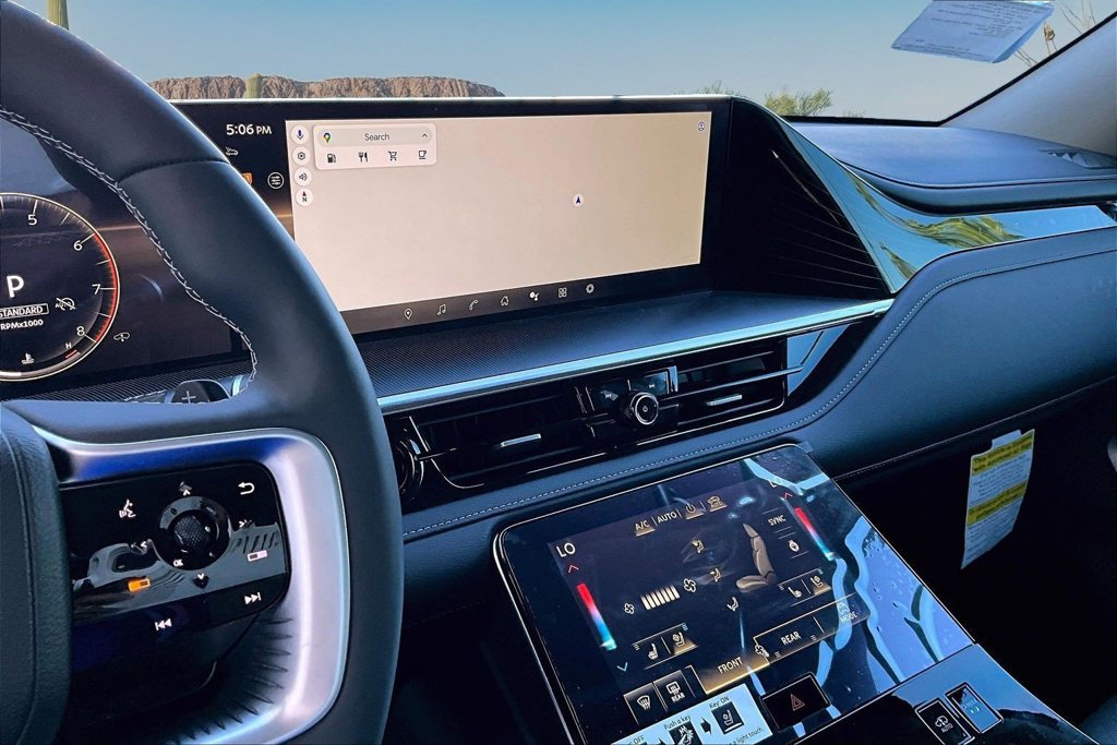 Used 2026 INFINITI QX80 Luxe w/ Cargo Package RWD image 6