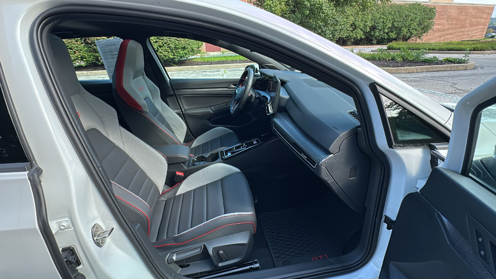 Used 2025 Volkswagen GTI Autobahn FWD image 24
