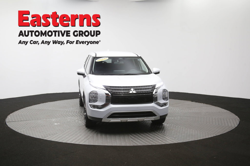 Used 2024 Mitsubishi Outlander SE AWD/4WD image 54