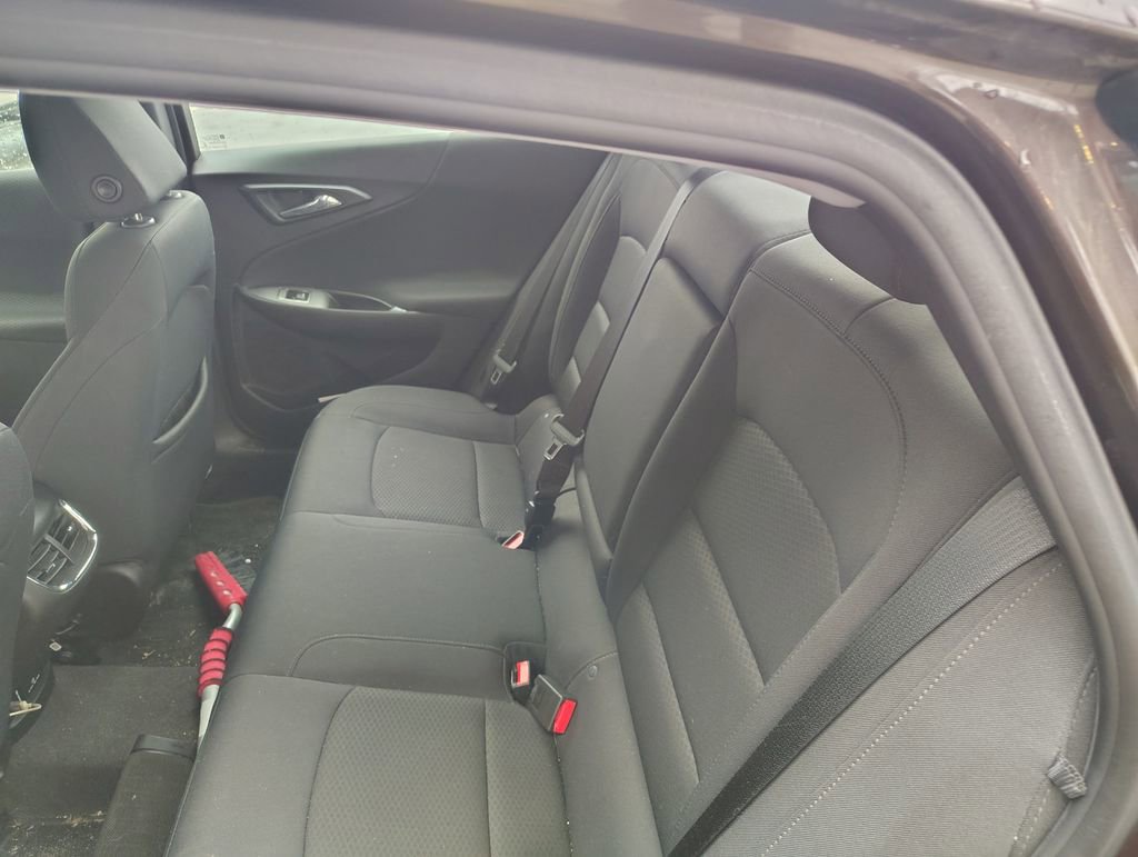 Used 2016 Chevrolet Malibu LT FWD image 10