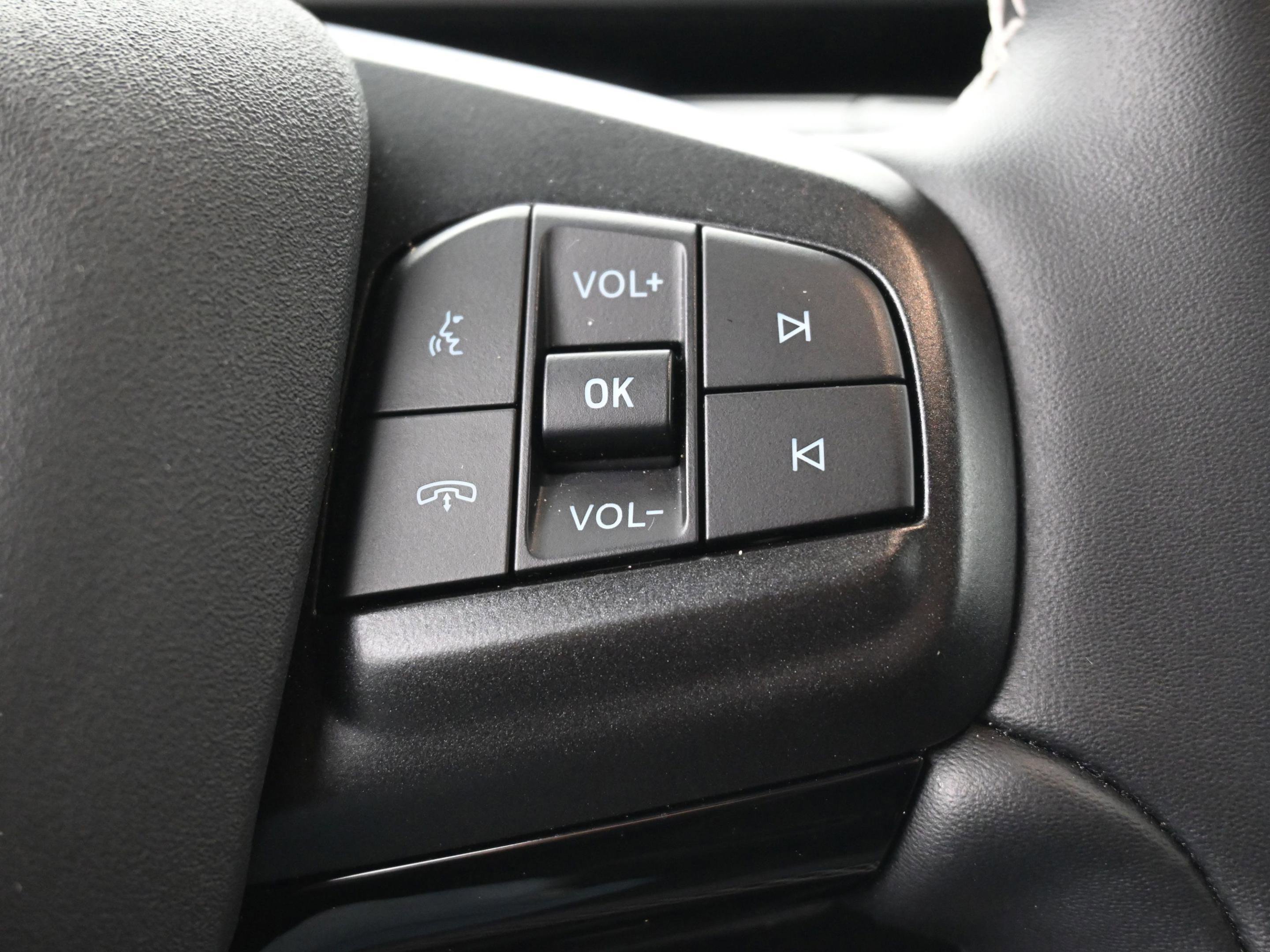 Used 2025 Ford Mustang Mach-E GT image 30