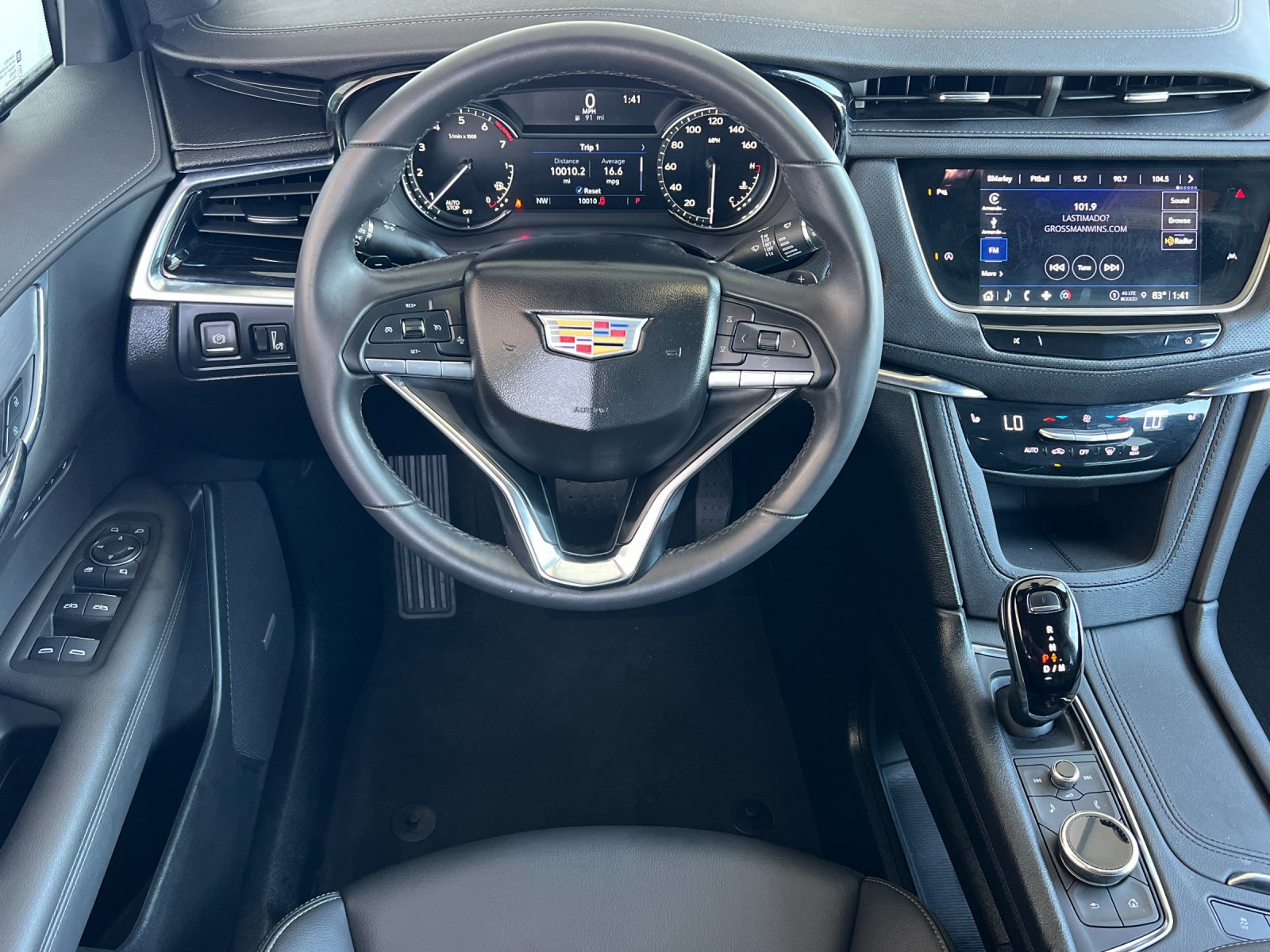 Certified 2025 Cadillac XT6 Luxury FWD image 14
