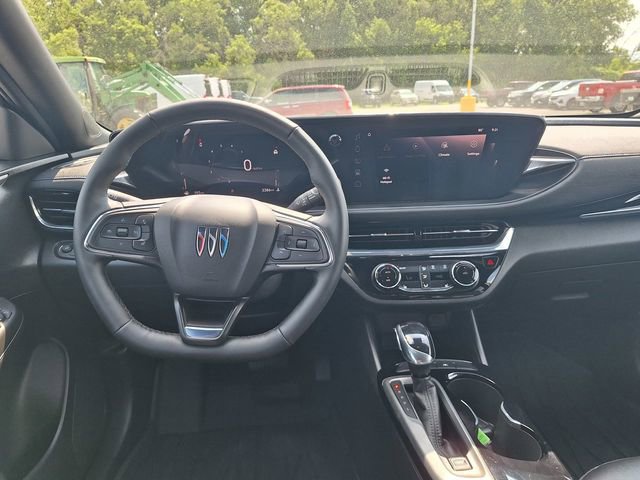 Used 2025 Buick Envista Sport Touring w/ Convenience I Package FWD image 13