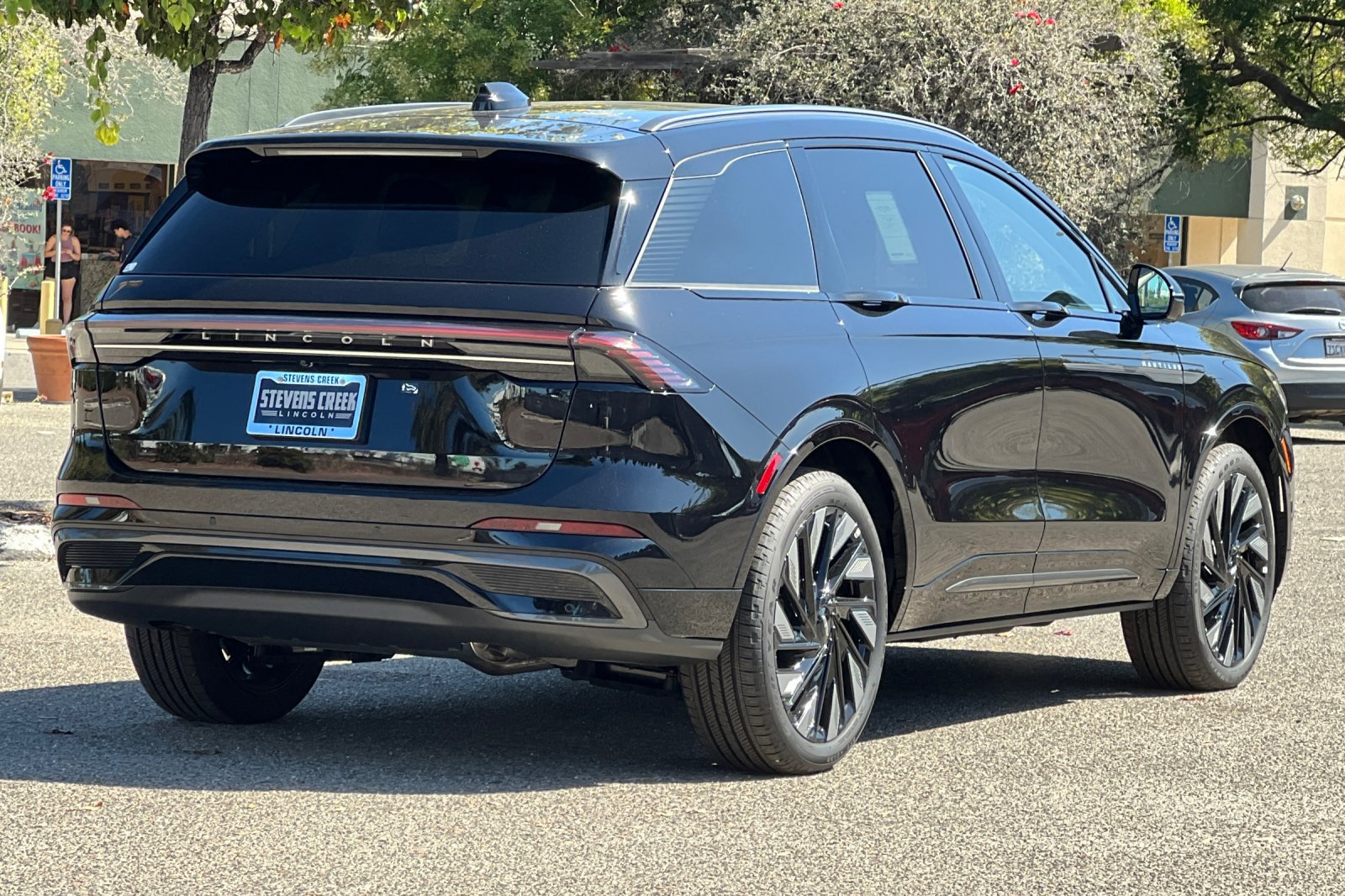 New 2026 Lincoln Nautilus Reserve AWD/4WD image 4