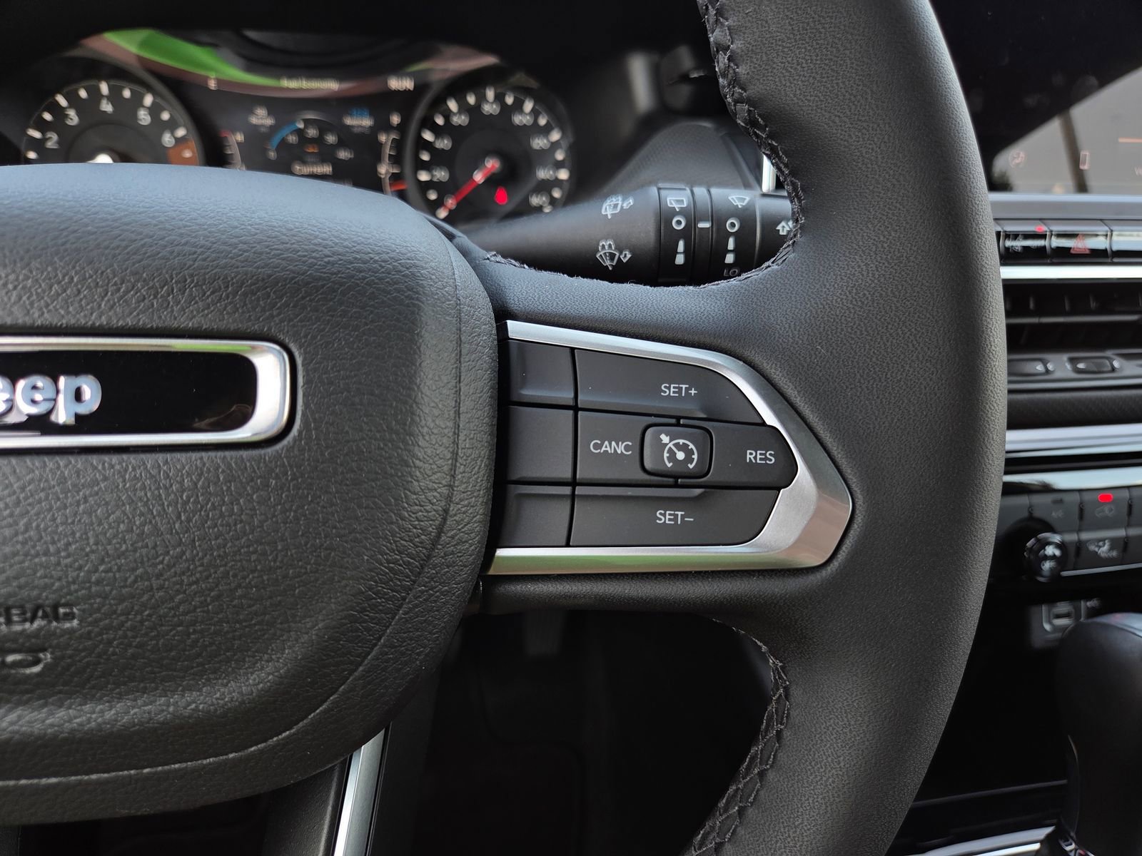 New 2026 Jeep Compass Latitude AWD/4WD image 19