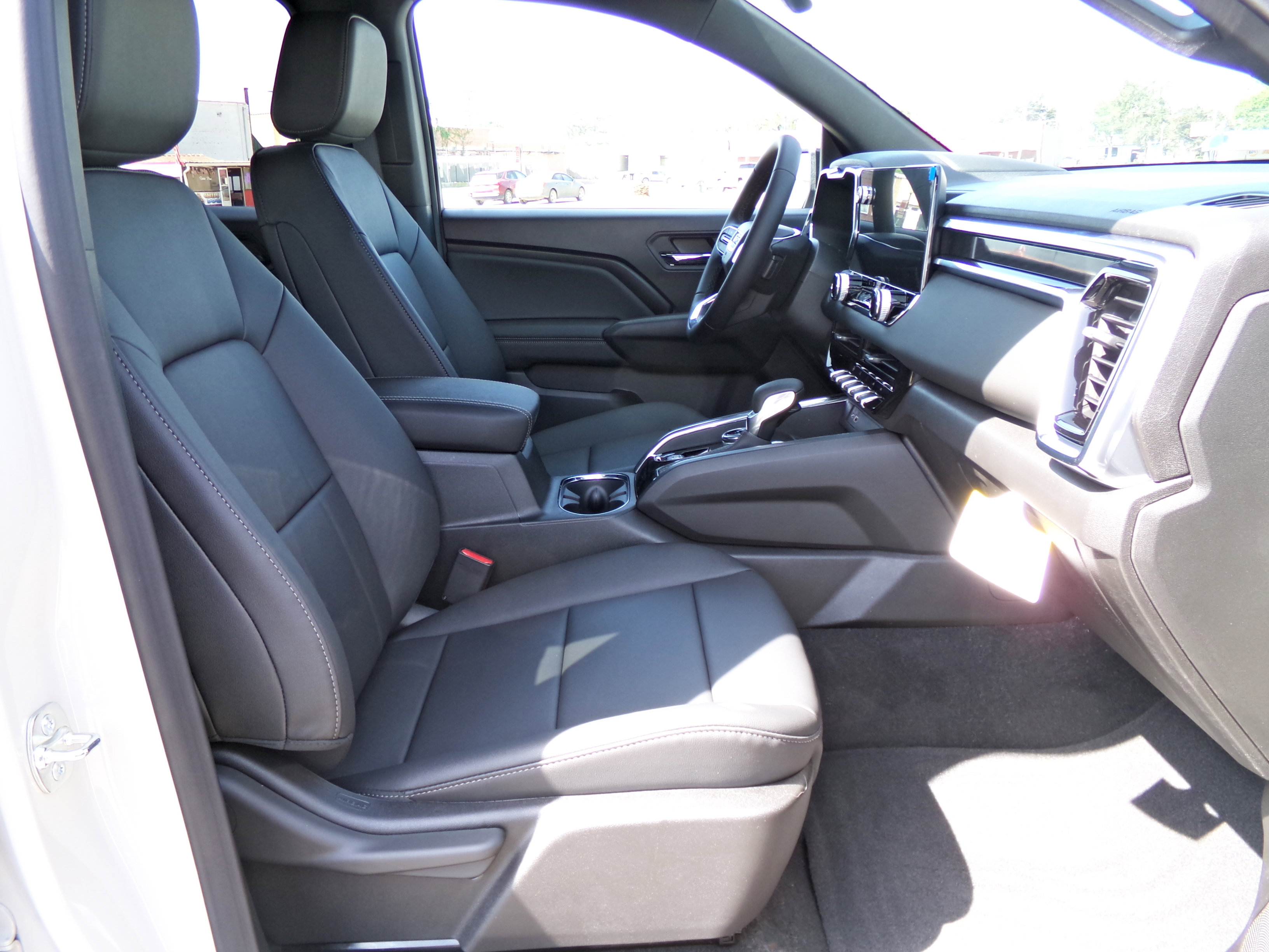 New 2026 GMC Canyon Elevation w/ Convenience Package image 16