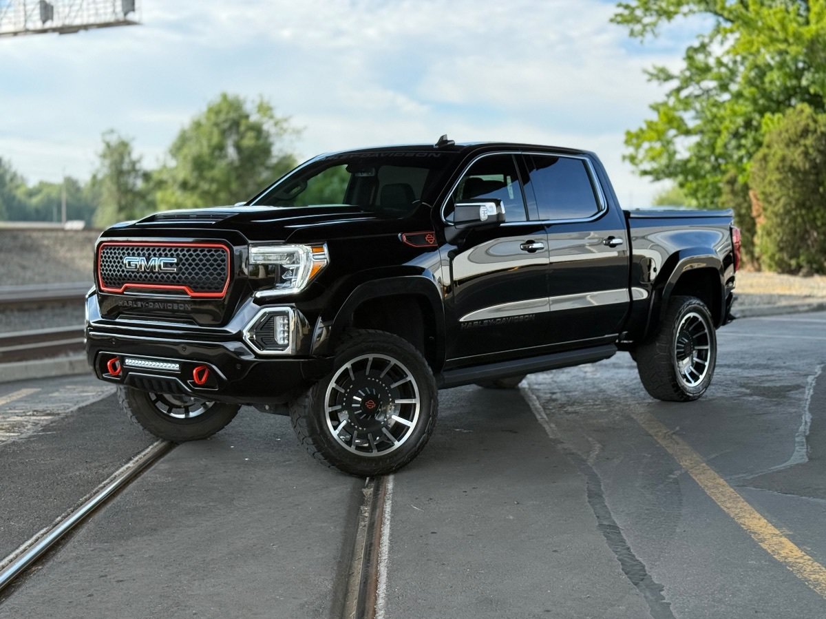 Used 2022 GMC Sierra 1500 SLT w/ SLT Premium Plus Package AWD/4WD image 7