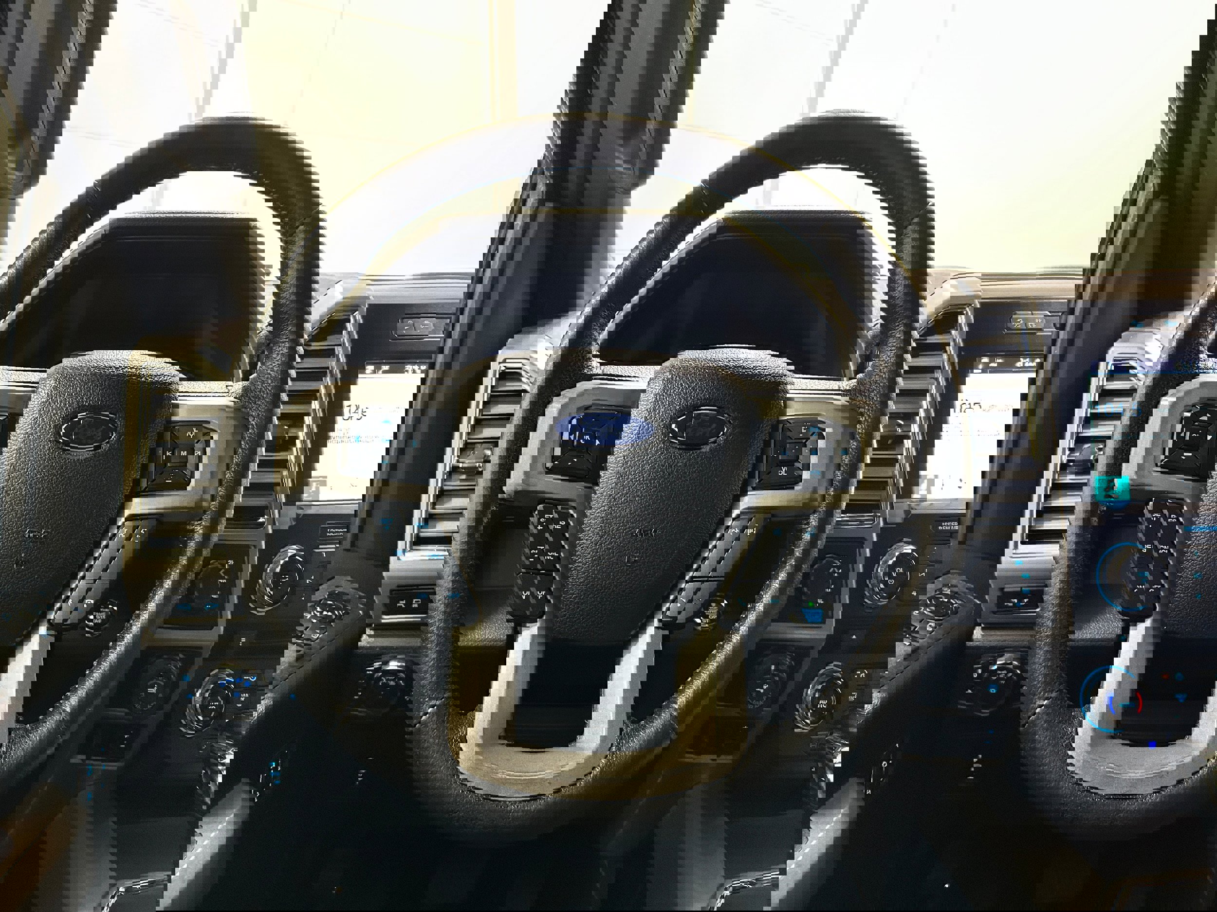 Used 2016 Ford F150 Lariat w/ Equipment Group 502A Luxury image 14