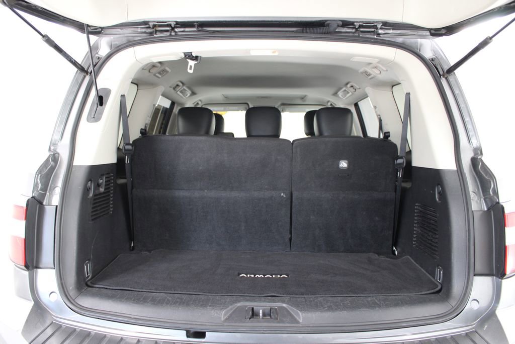 Used 2024 Nissan Armada SL image 17