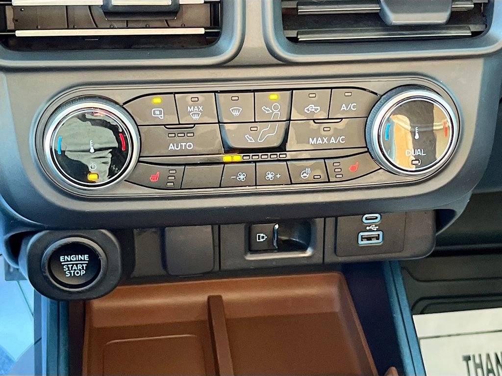 Used 2023 Ford Maverick Lariat w/ Lariat Luxury Package AWD/4WD image 16