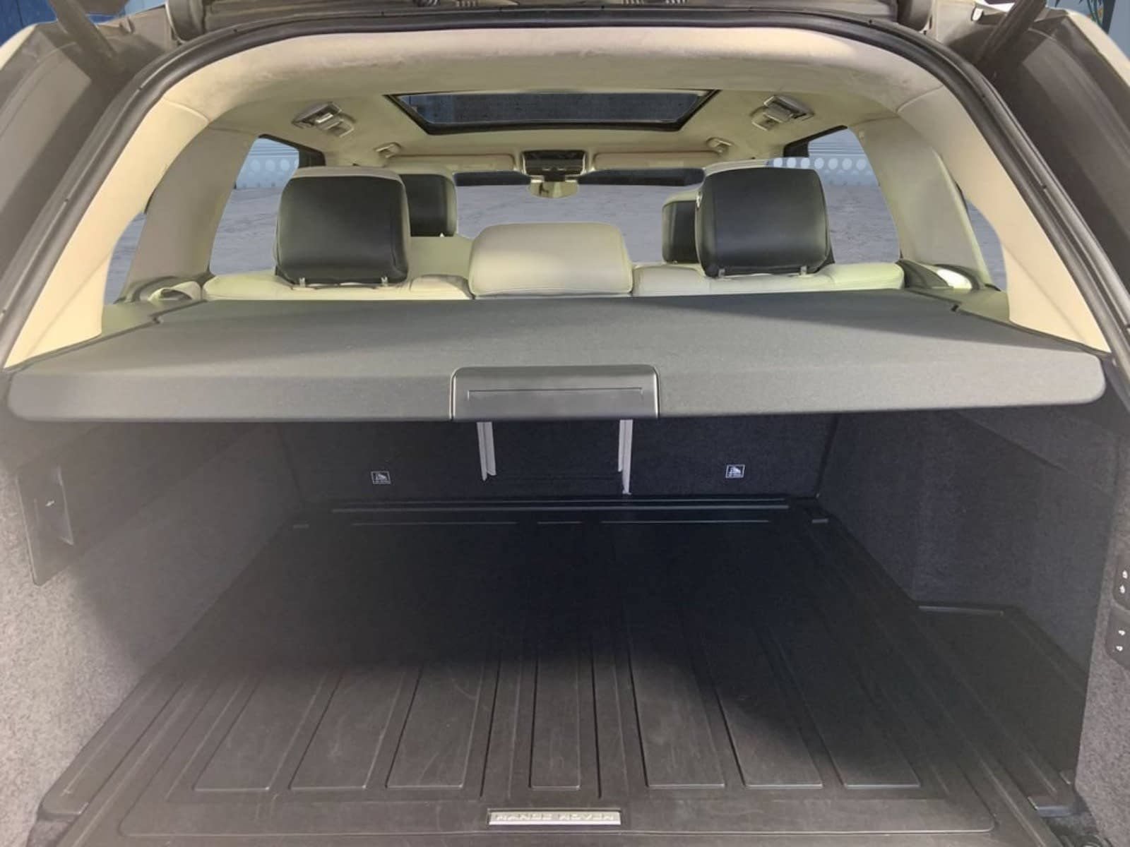 Used 2019 Land Rover Range Rover HSE AWD/4WD image 9