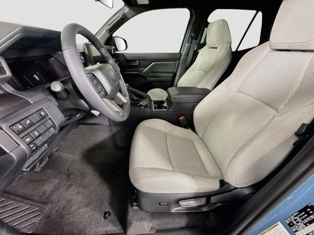 New 2026 Toyota 4Runner SR5 AWD/4WD image 19