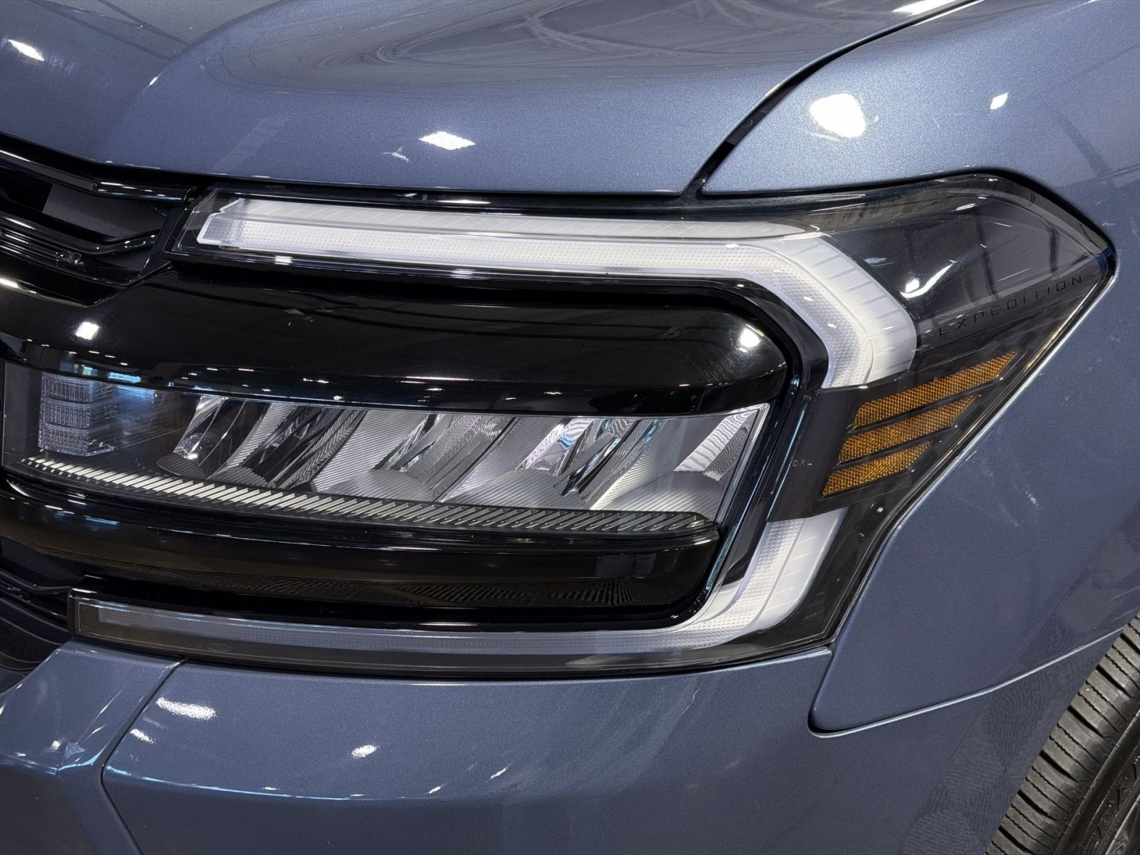Used 2023 Ford Expedition Max Limited AWD/4WD image 13