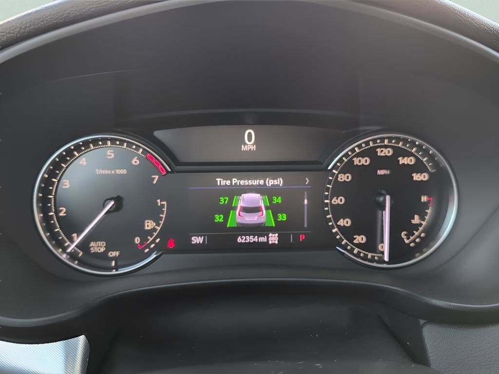 Used 2023 Cadillac XT4 Premium Luxury image 14