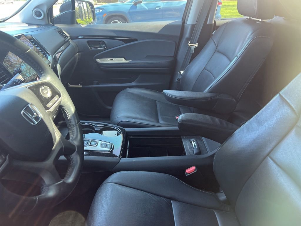 Used 2022 Honda Pilot Touring image 8