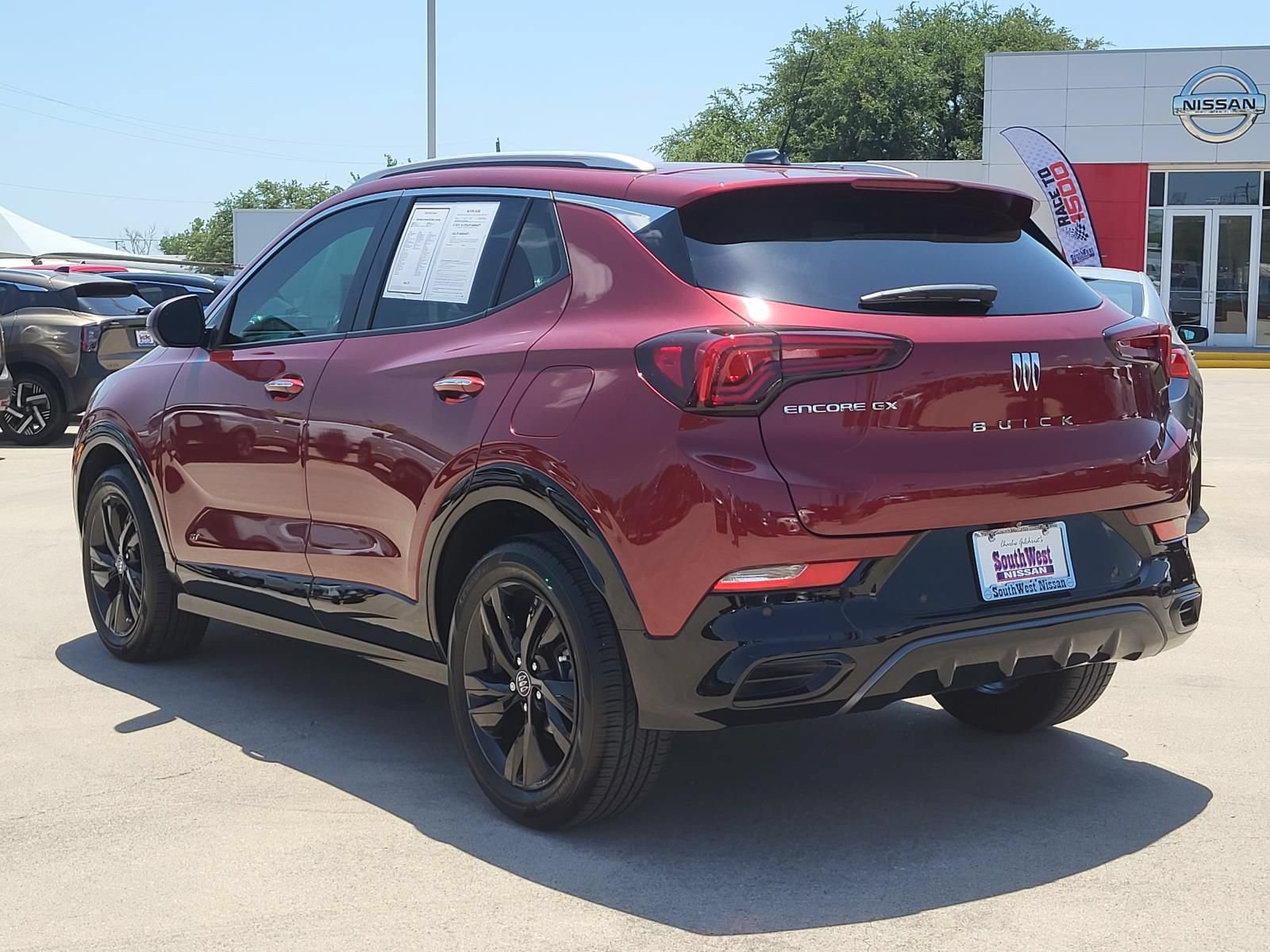 Used 2025 Buick Encore GX Sport Touring w/ Advanced Technology Package FWD image 7