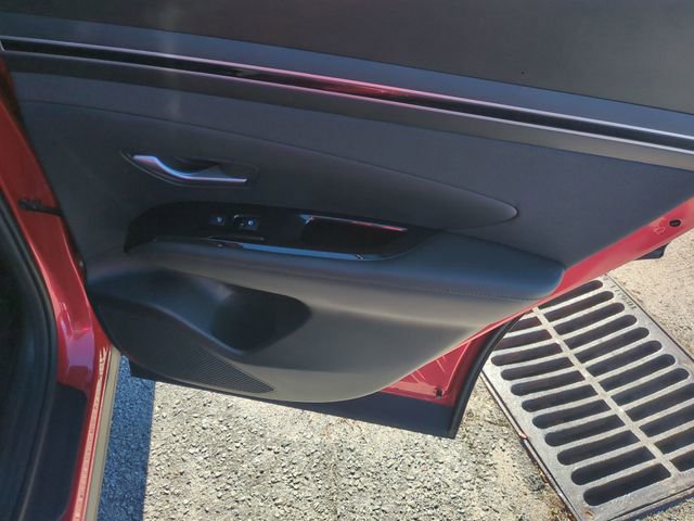 Used 2022 Hyundai Tucson Limited image 35