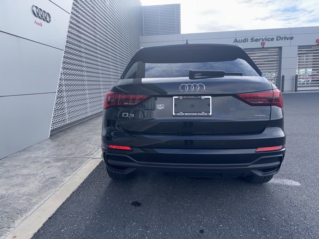 Certified 2025 Audi Q3 2.0T Premium Plus w/ Premium Plus Package image 13