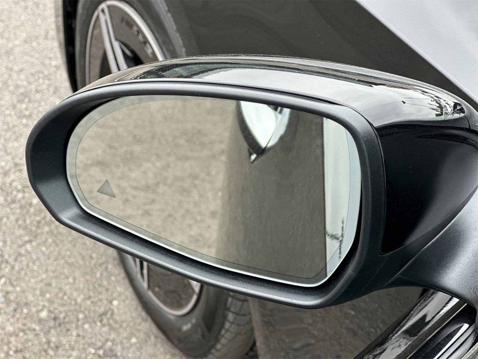 New 2025 Mercedes-Benz C 300 4MATIC Sedan image 9