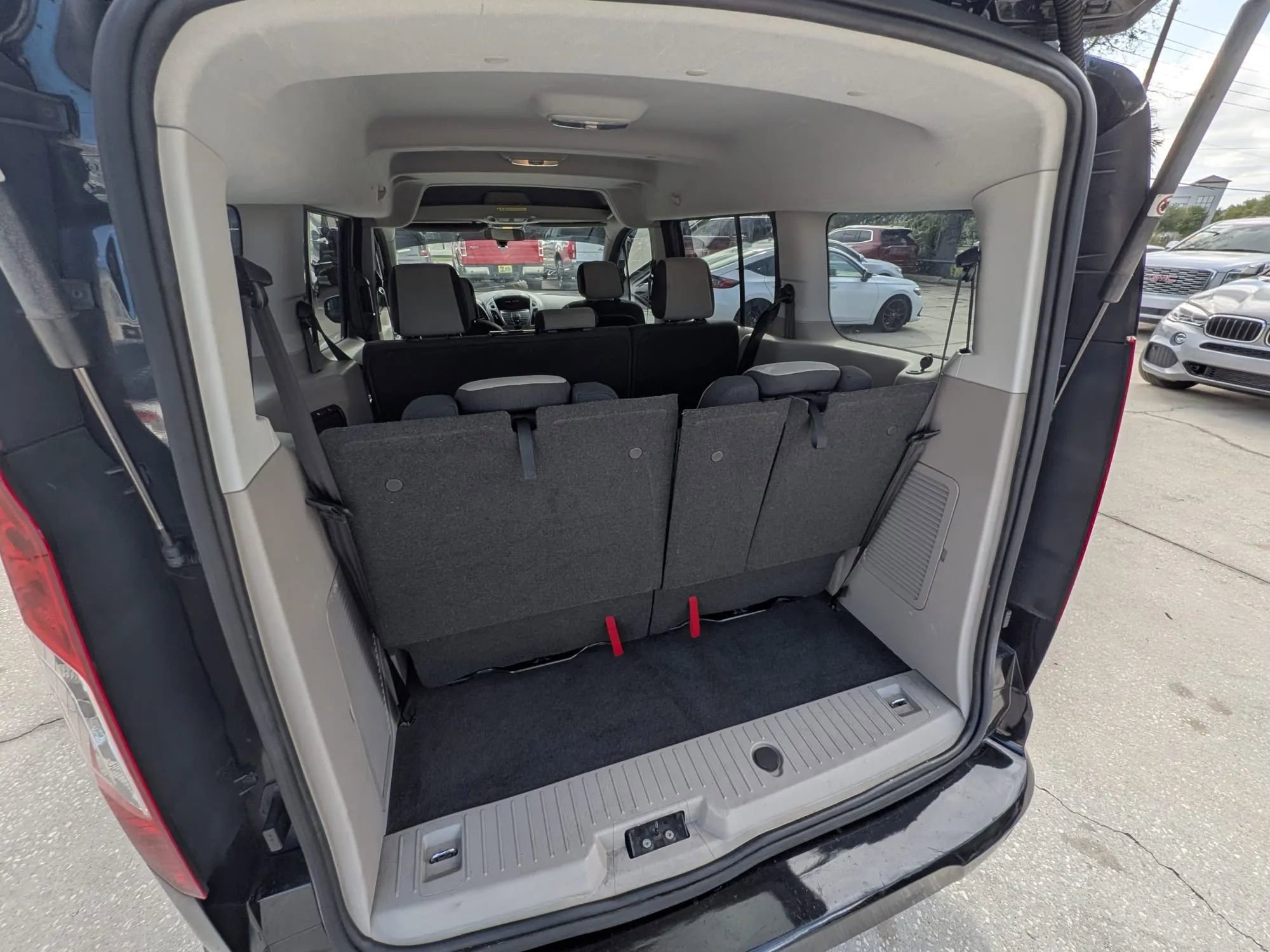 Used 2014 Ford Transit Connect XLT image 14