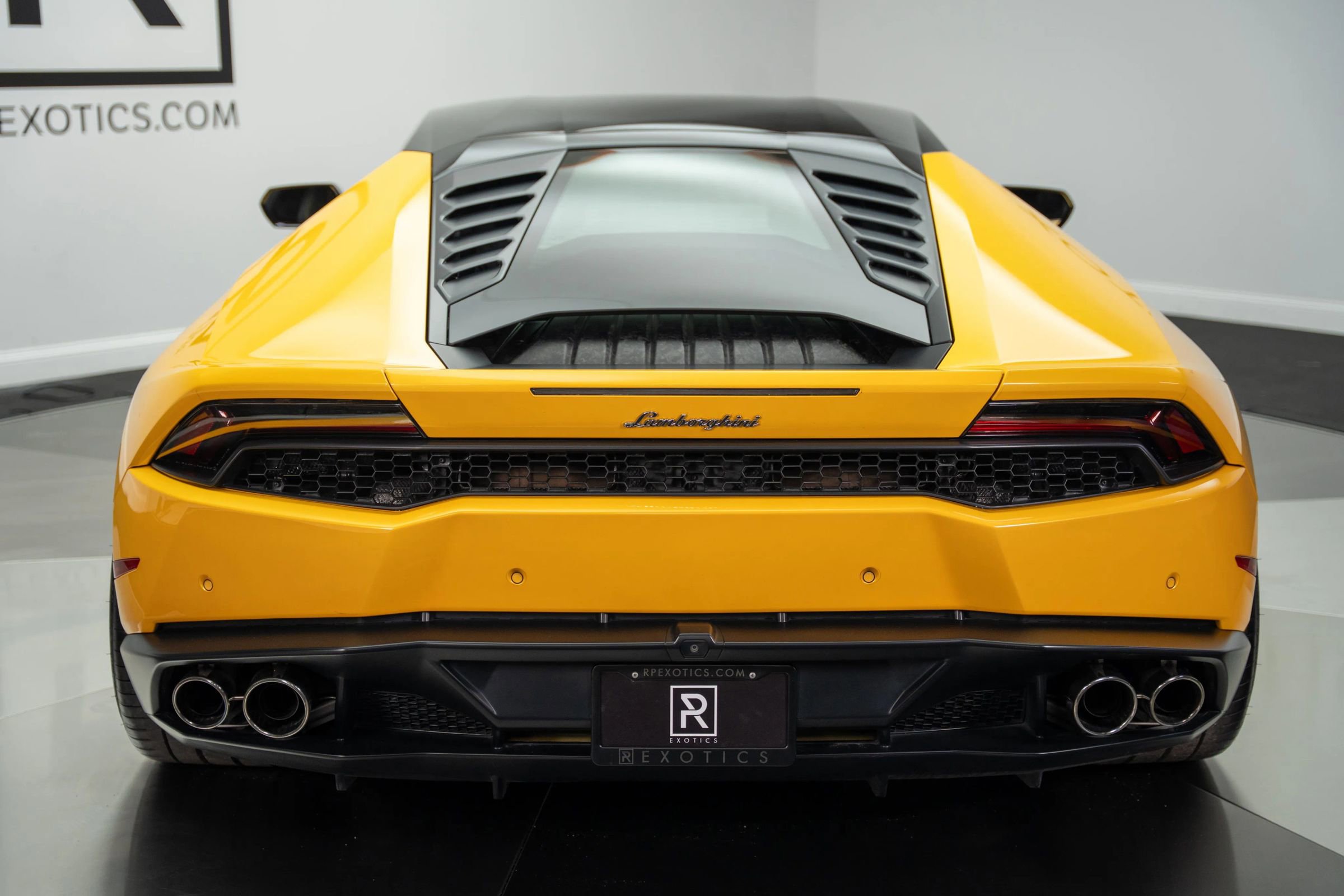 Used 2015 Lamborghini Huracan LP 610-4 image 12