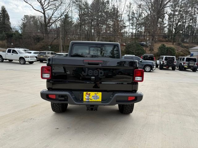 Used 2024 Jeep Gladiator Sport AWD/4WD image 6