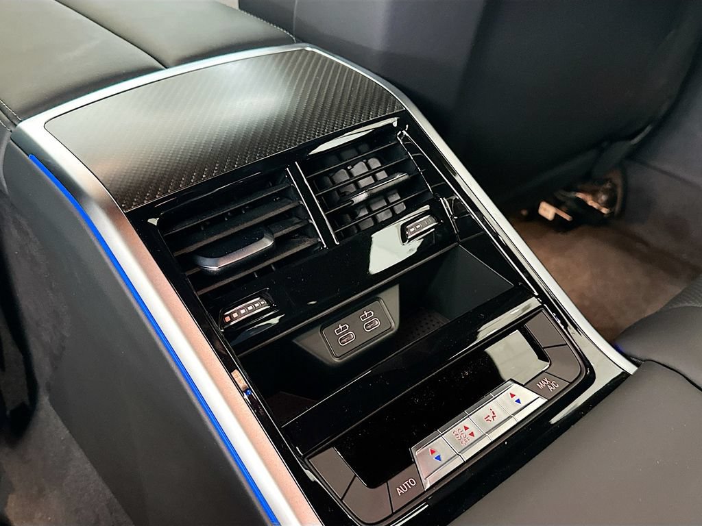 New 2026 BMW M850i xDrive AWD/4WD image 25