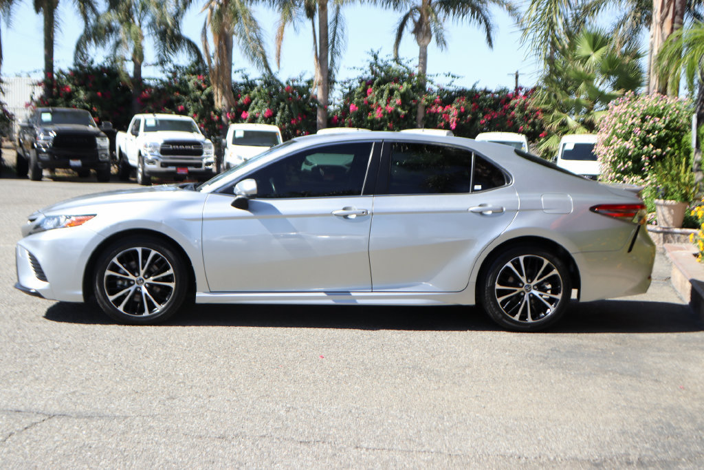 Used 2018 Toyota Camry SE FWD image 5