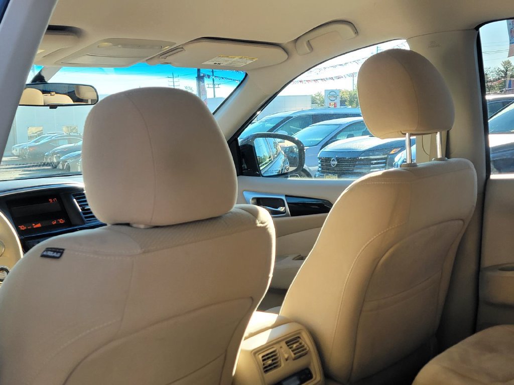 Used 2015 Nissan Pathfinder S FWD image 16