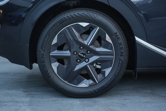 New 2026 Kia EV6 Light RWD image 18