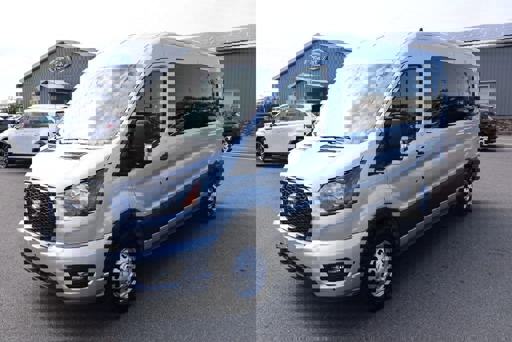 Used 2025 Ford Transit 350 XLT AWD/4WD image 2