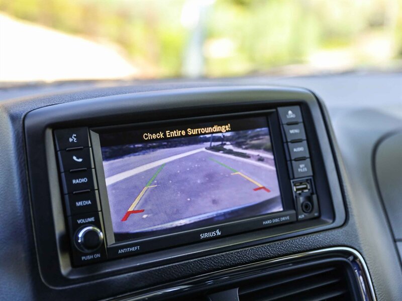Used 2018 Dodge Grand Caravan SXT FWD image 32