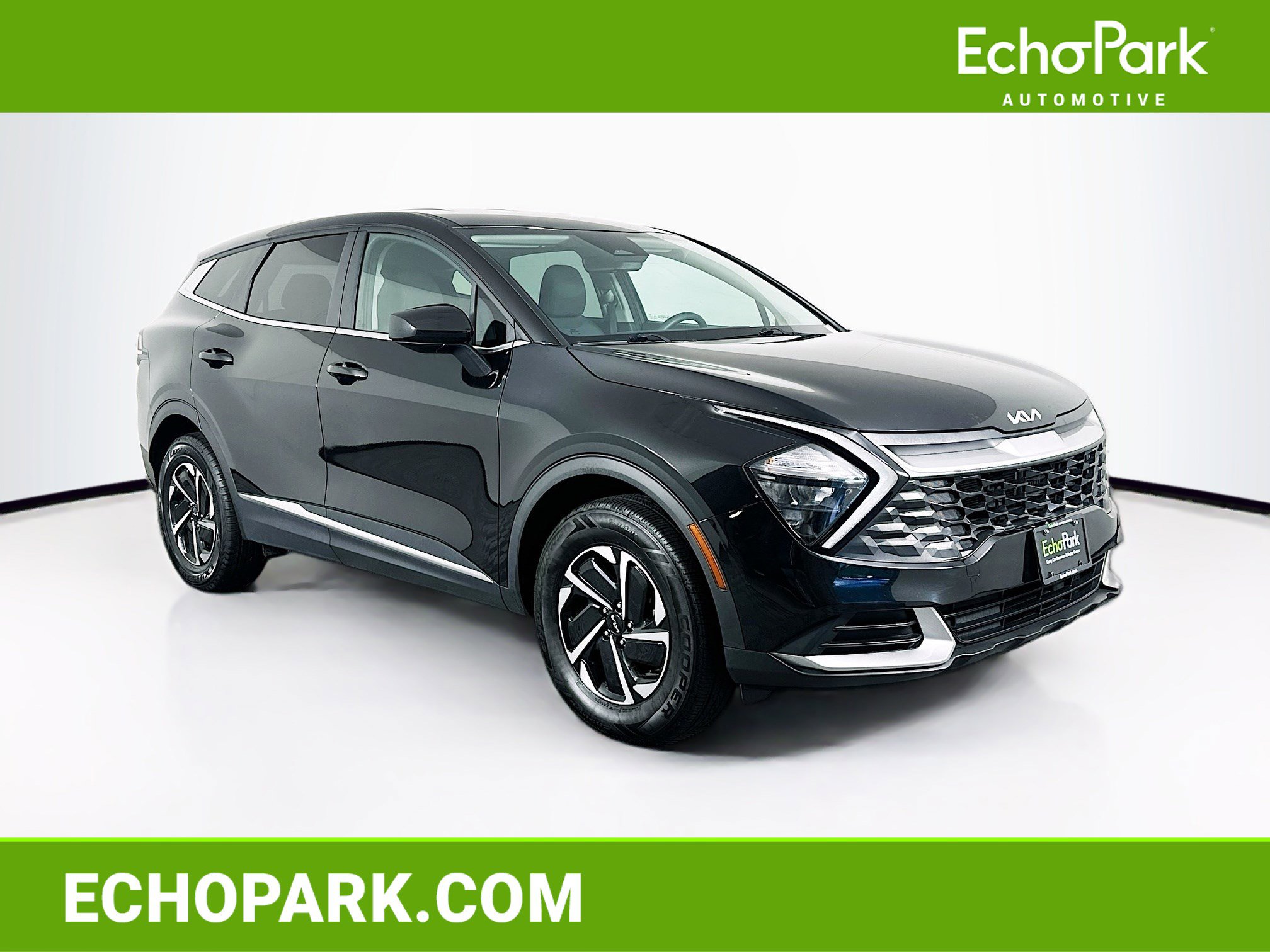 Used 2023 Kia Sportage LX image 1