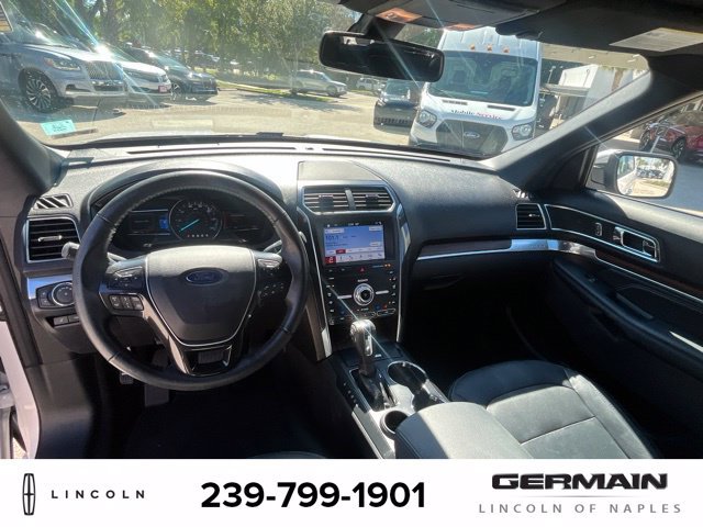 Used 2019 Ford Explorer Limited w/ Ford Safe & Smart Package FWD image 13