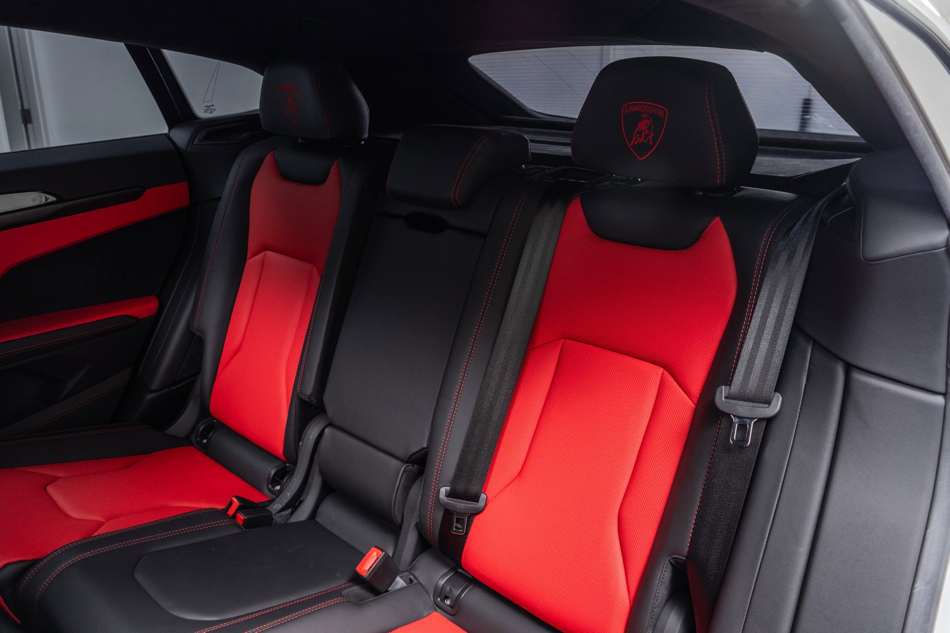 Used 2021 Lamborghini Urus -Bang and Olufsen Audio, Two-T image 16