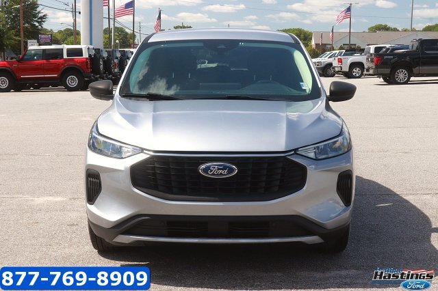 Certified 2023 Ford Escape Active w/ Tech Pack #1 FWD image 2