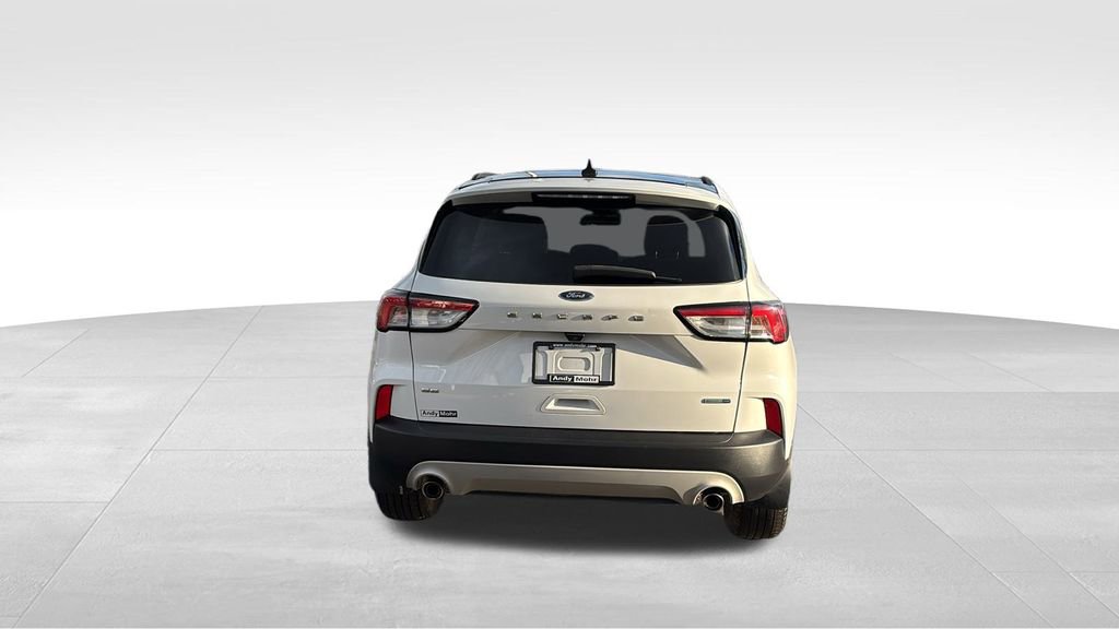 Used 2020 Ford Escape SE image 6