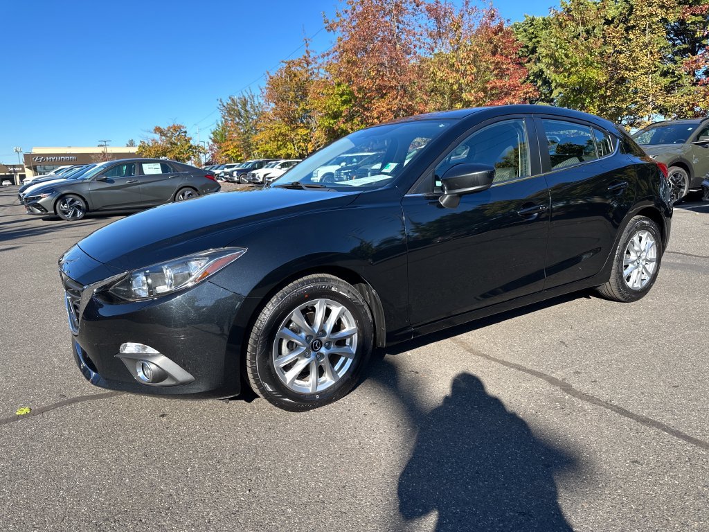 Used 2014 MAZDA MAZDA3 i Touring w/ Moonroof Package 1 FWD image 2