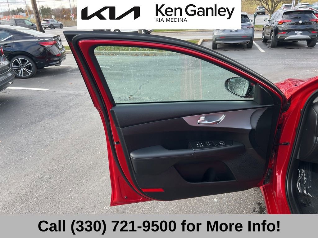 Certified 2023 Kia Forte LXS w/ LXS Technology Package image 26