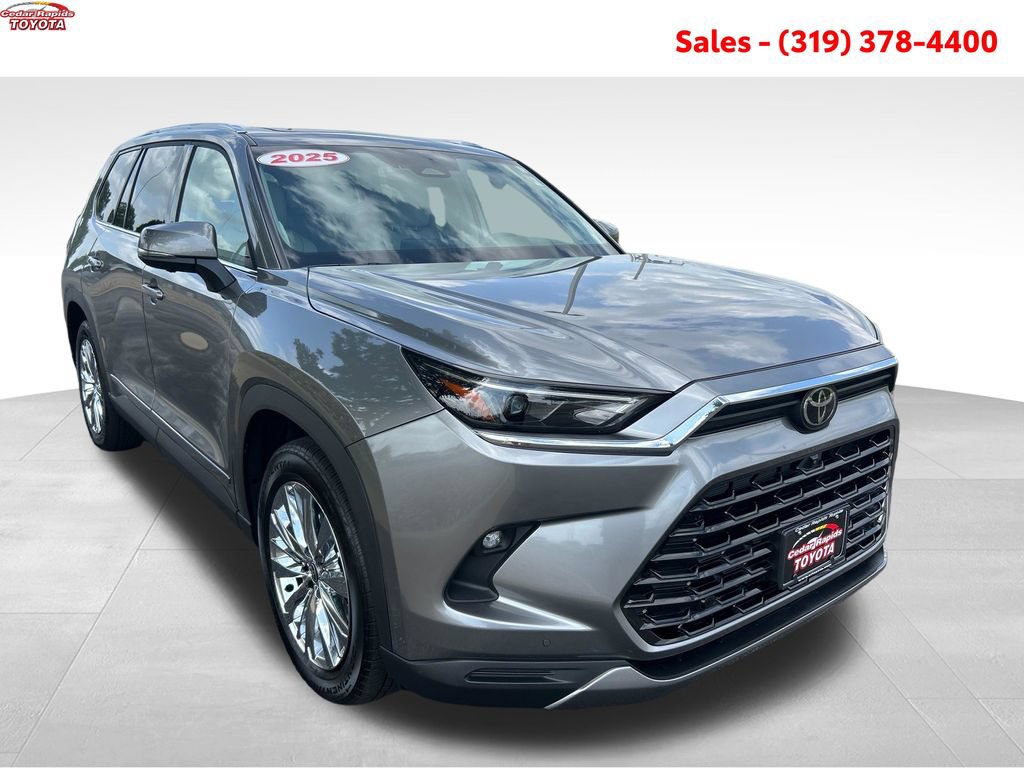 Certified 2025 Toyota Grand Highlander AWD image 10