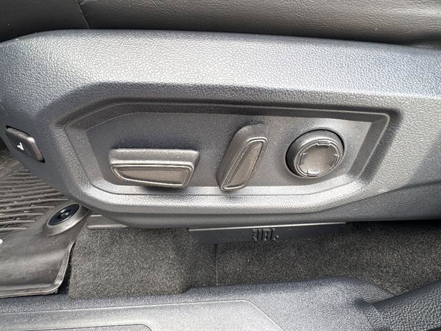 Used 2024 Toyota Tundra Platinum AWD/4WD image 14