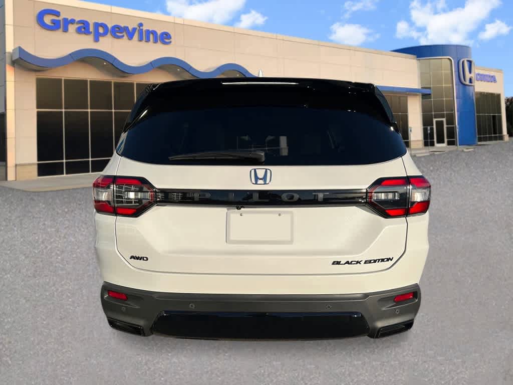New 2026 Honda Pilot Black Edition image 4
