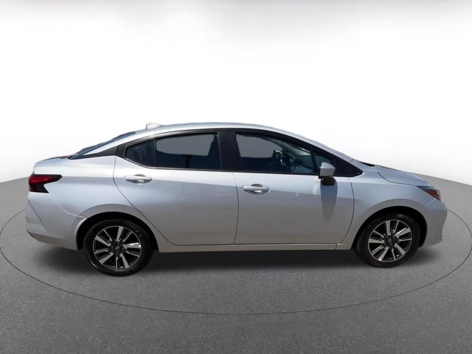 Used 2025 Nissan Versa SV FWD image 15
