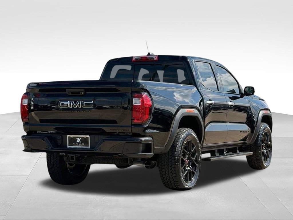 New 2026 GMC Canyon Denali w/ LPO, Denali Black Edition AWD/4WD image 3