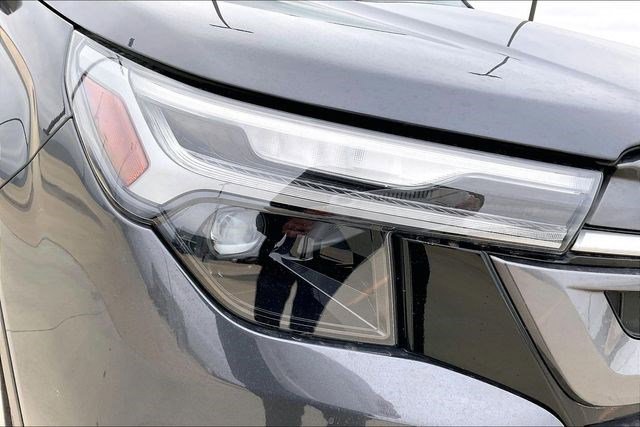 Used 2025 Subaru Forester Limited w/ Popular Package #2 image 34