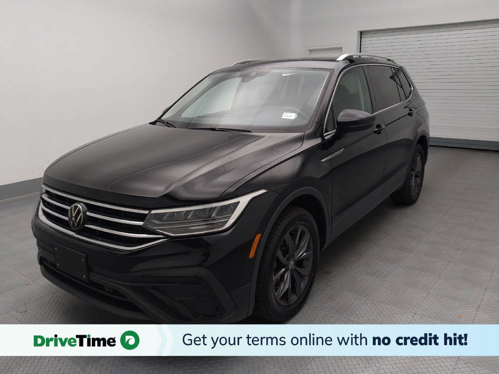 Used 2023 Volkswagen Tiguan SE w/ Panoramic Sunroof Package FWD image 1