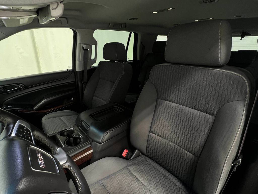 Used 2016 GMC Yukon SLE w/ HD Trailering Package image 12