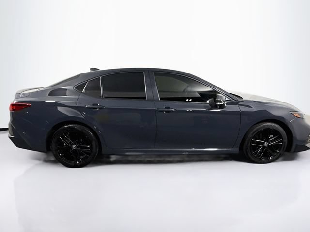 Used 2025 Toyota Camry SE w/ Convenience Package AWD/4WD image 11