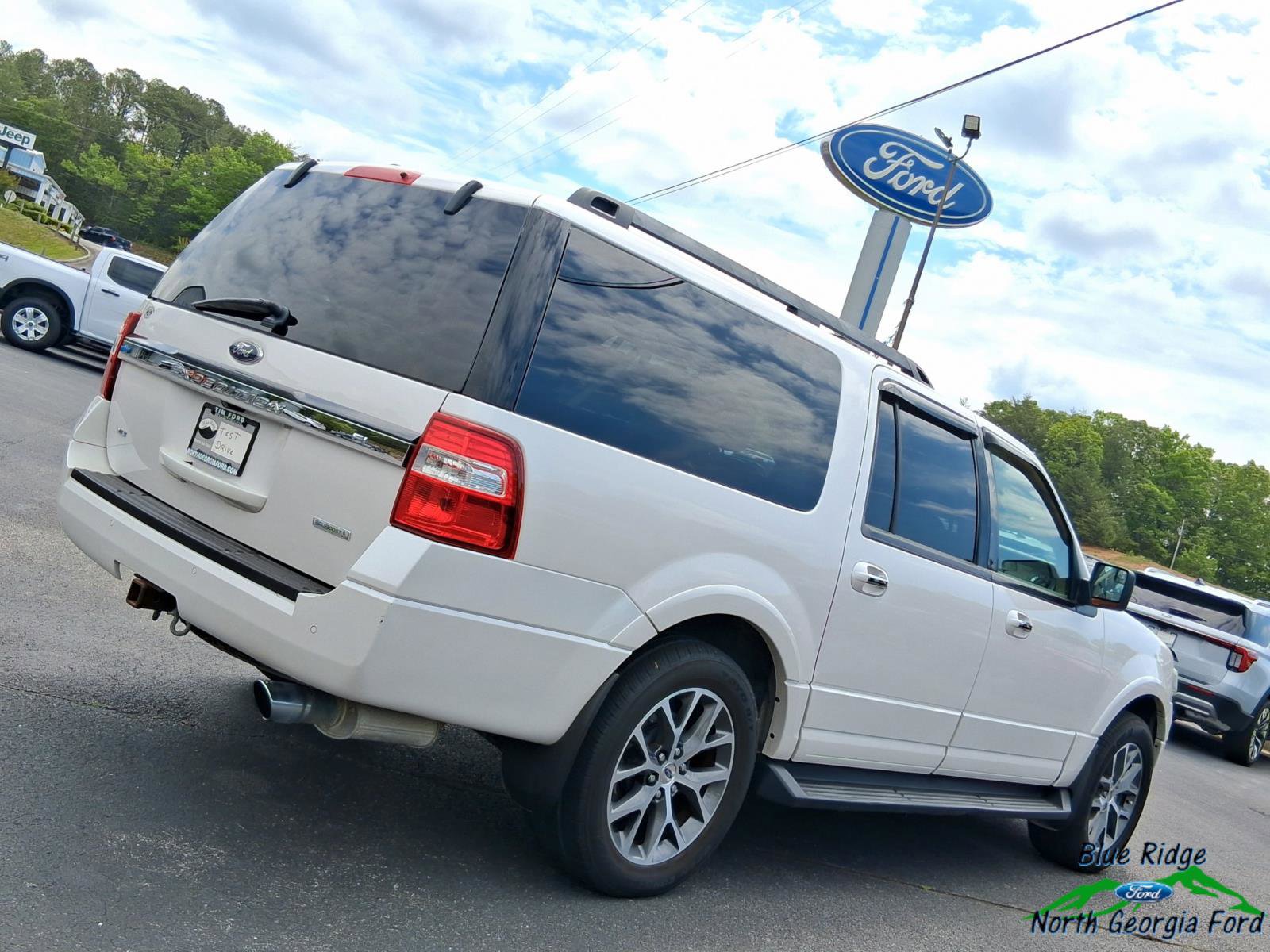 Used 2016 Ford Expedition EL XLT w/ Equipment Group 202A AWD/4WD image 28