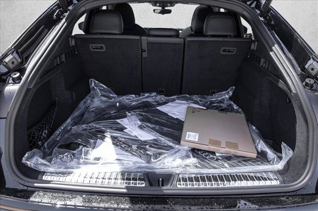 New 2026 Audi SQ5 Premium Plus AWD/4WD image 19